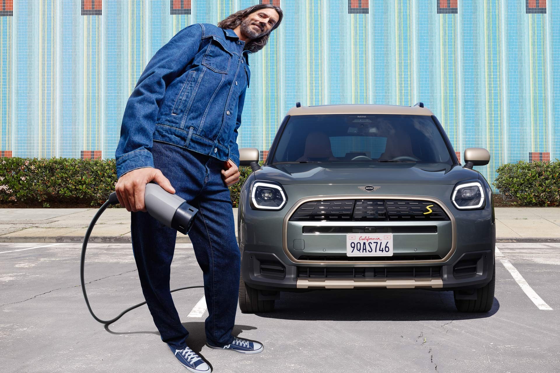 All-electric MINI Countryman - charging - home charging